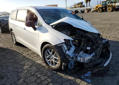 2024 Chrysler Voyager Lx z USA, uszkodzony, nr VIN 2C4RC1CG7RR112908